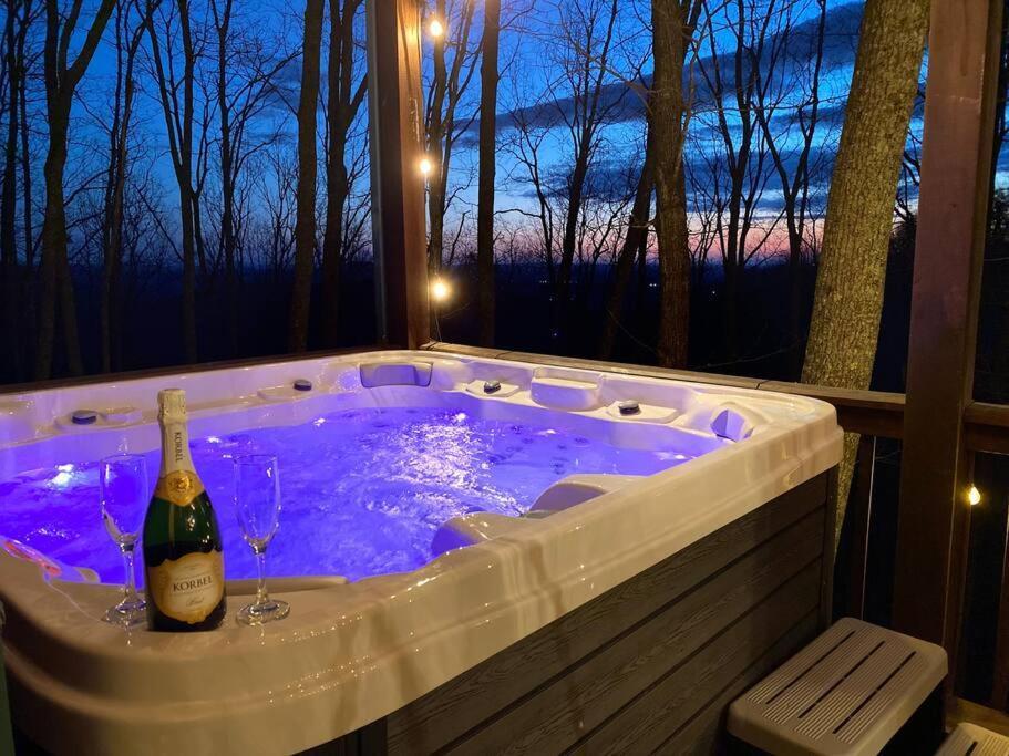 Mtn Cabin Sleeps 10 - 5 Mins To Fishing & Camping Ellijay Extérieur photo