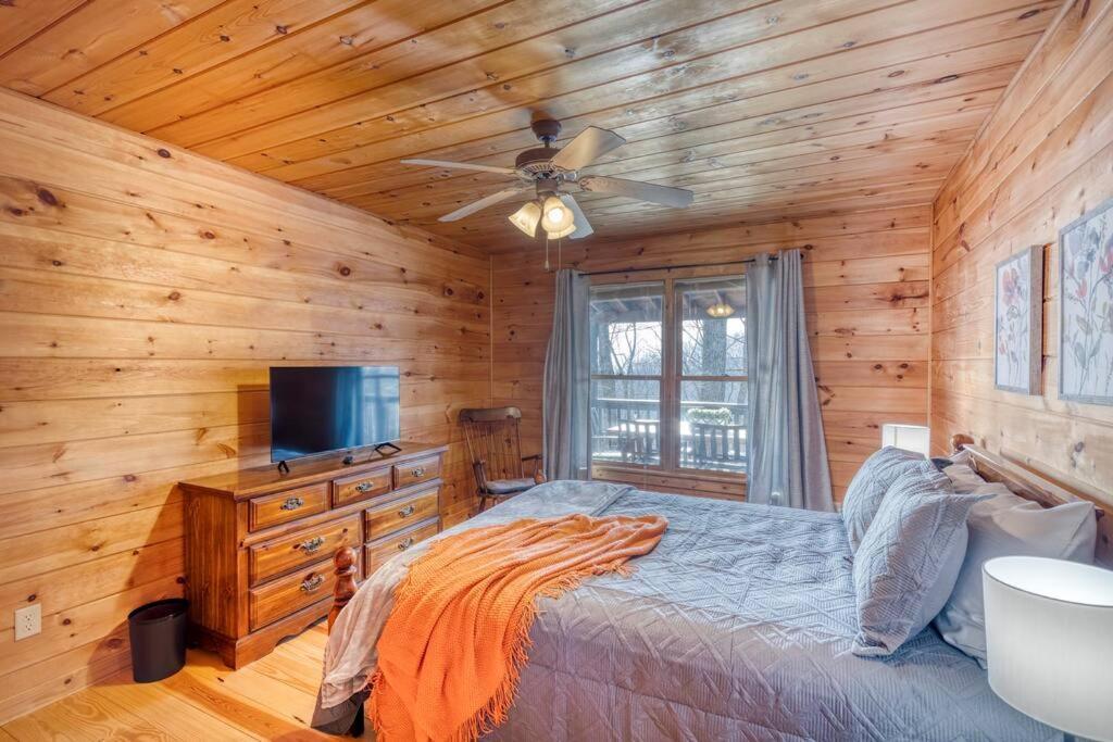 Mtn Cabin Sleeps 10 - 5 Mins To Fishing & Camping Ellijay Extérieur photo