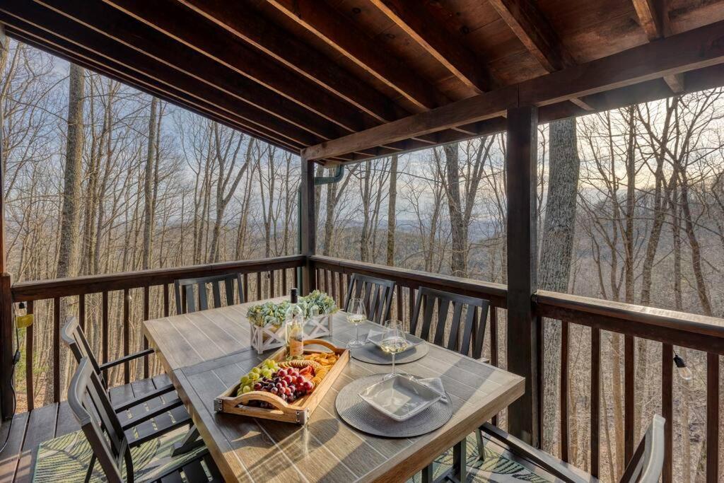 Mtn Cabin Sleeps 10 - 5 Mins To Fishing & Camping Ellijay Extérieur photo