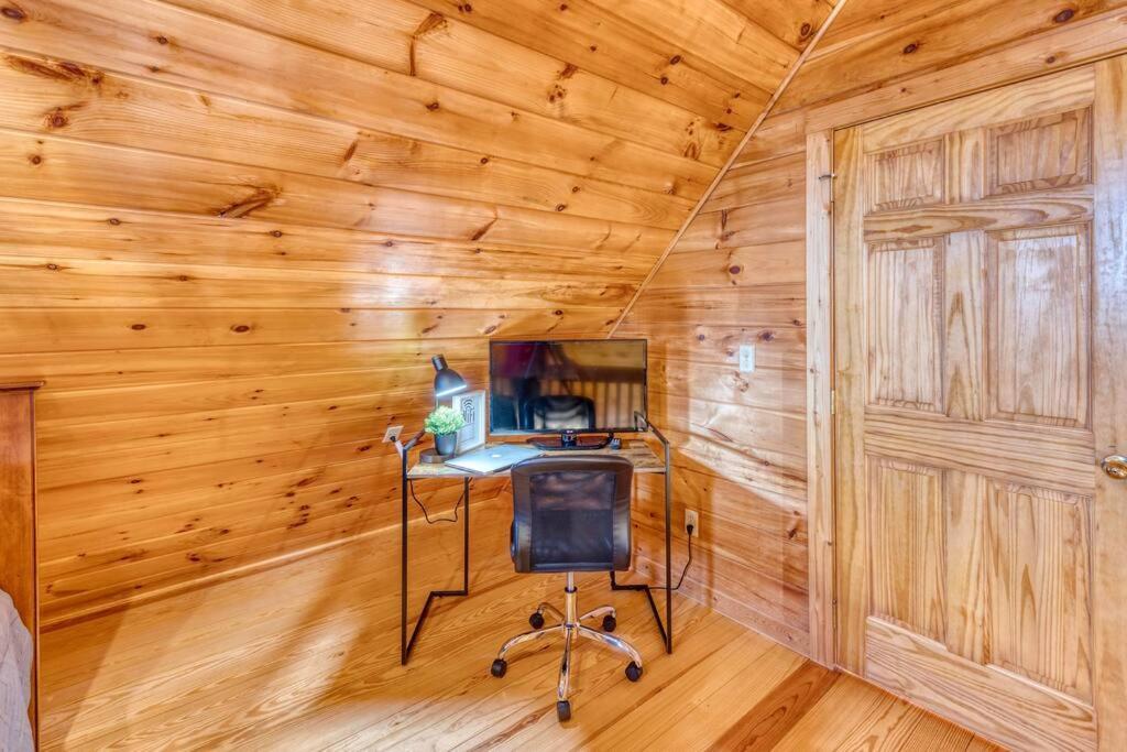 Mtn Cabin Sleeps 10 - 5 Mins To Fishing & Camping Ellijay Extérieur photo