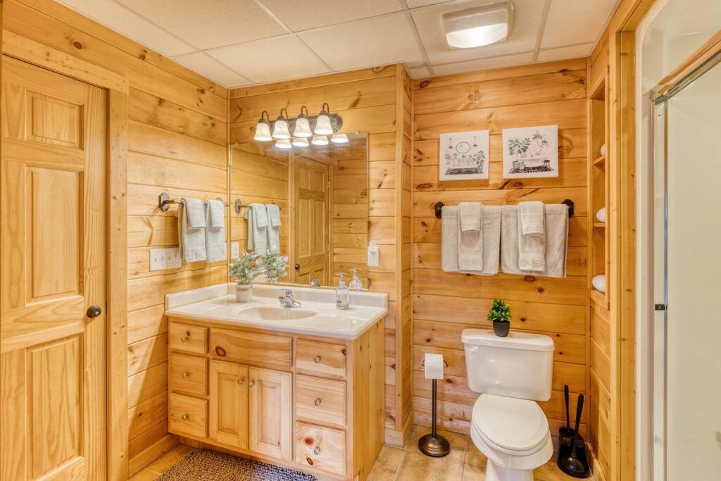 Mtn Cabin Sleeps 10 - 5 Mins To Fishing & Camping Ellijay Extérieur photo